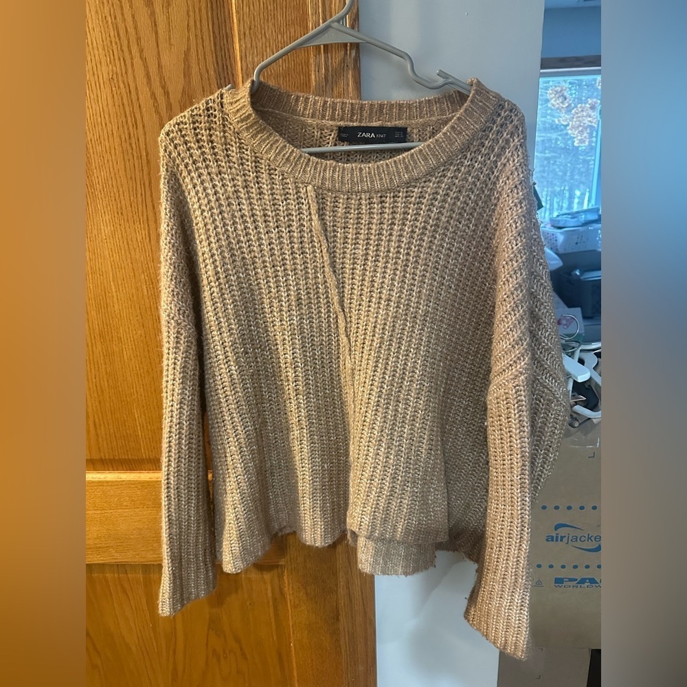 Zara Women's Beige Knit Sweater